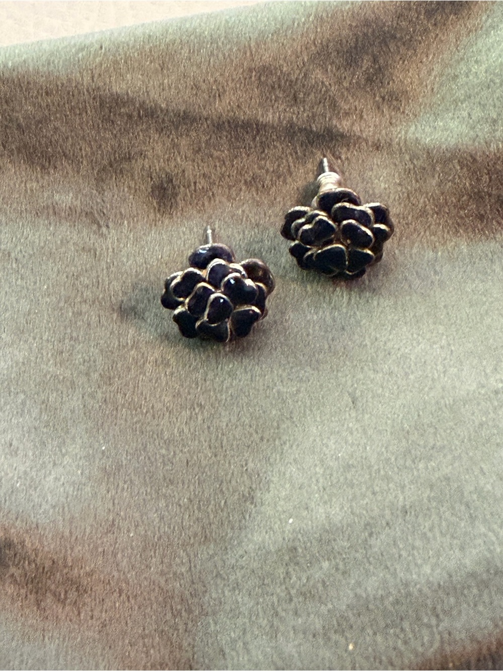 Floral Cluster Stud Earrings in Black with Gold Trim
